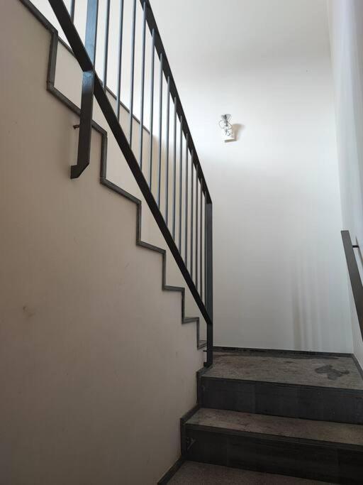 אלייה Designer Home With Pool Near Beach And Village מראה חיצוני תמונה