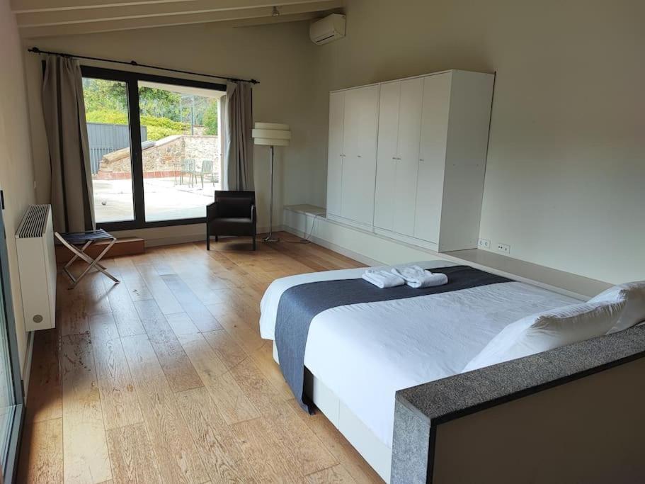 אלייה Designer Home With Pool Near Beach And Village מראה חיצוני תמונה