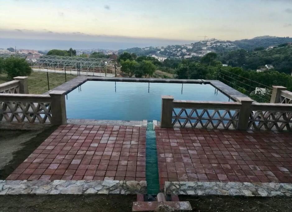 אלייה Designer Home With Pool Near Beach And Village מראה חיצוני תמונה