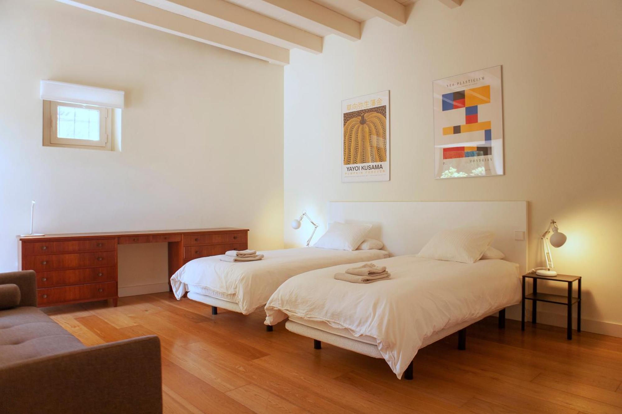 אלייה Designer Home With Pool Near Beach And Village מראה חיצוני תמונה